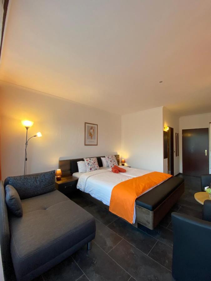 בוטיאדינגן Hotel Filoxenia מראה חיצוני תמונה