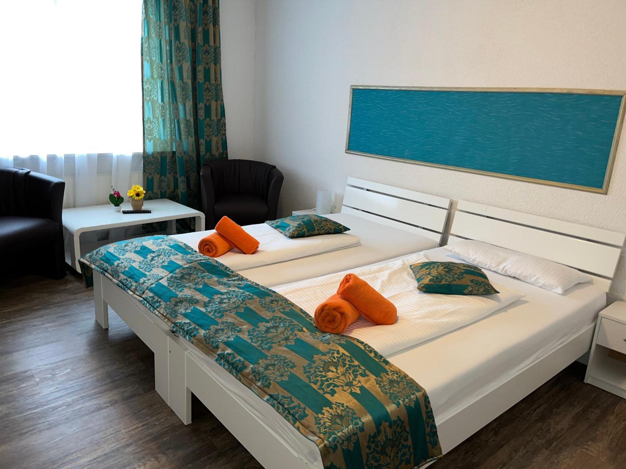 בוטיאדינגן Hotel Filoxenia מראה חיצוני תמונה